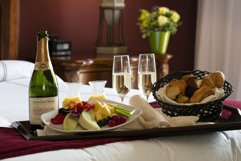 Room Service - Dining