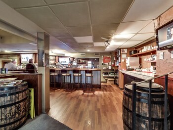 Sports Bar