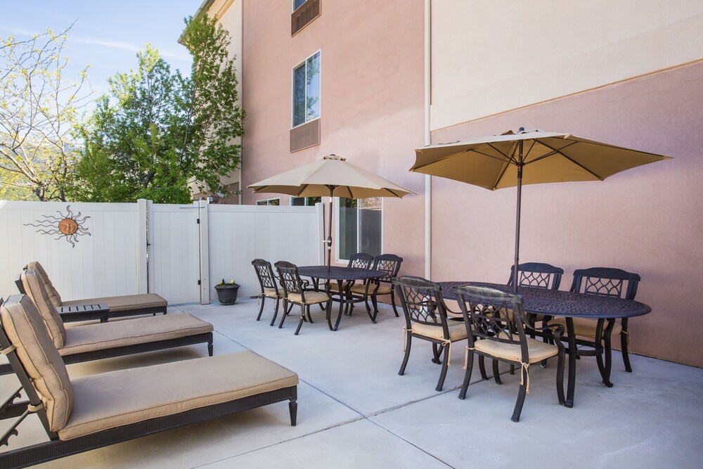 Sundeck