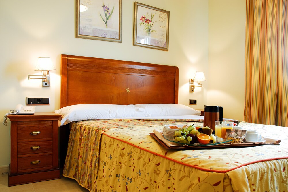 Double Room - Guestroom