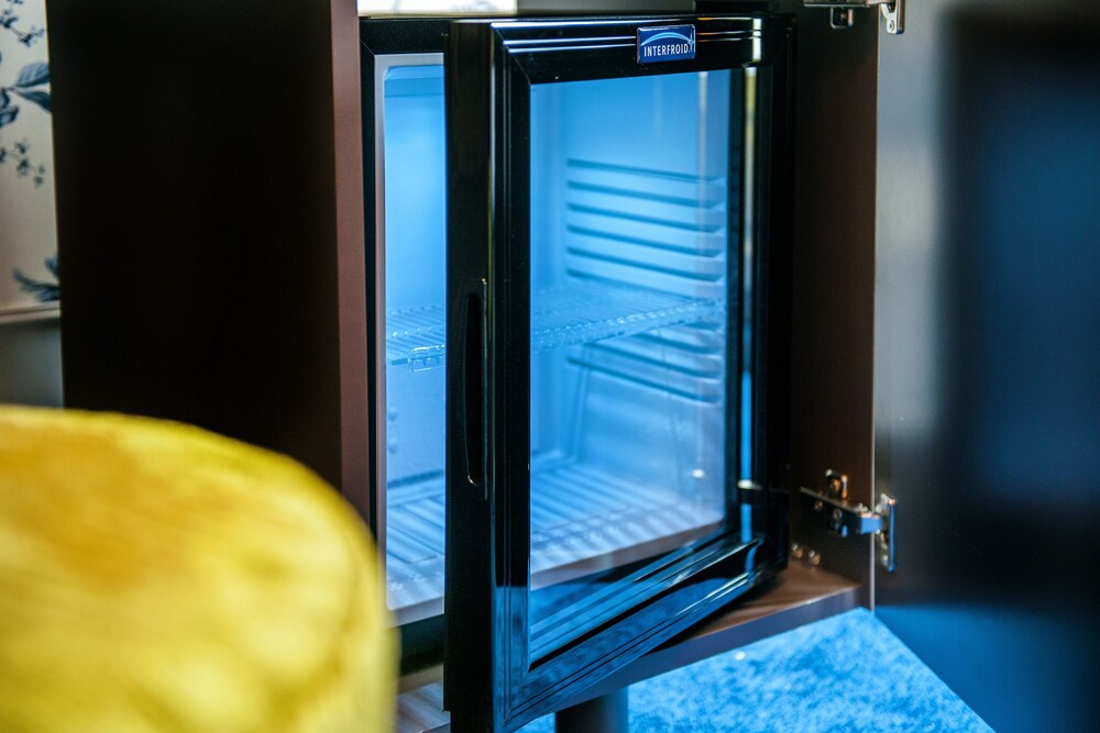 Mini-Refrigerator