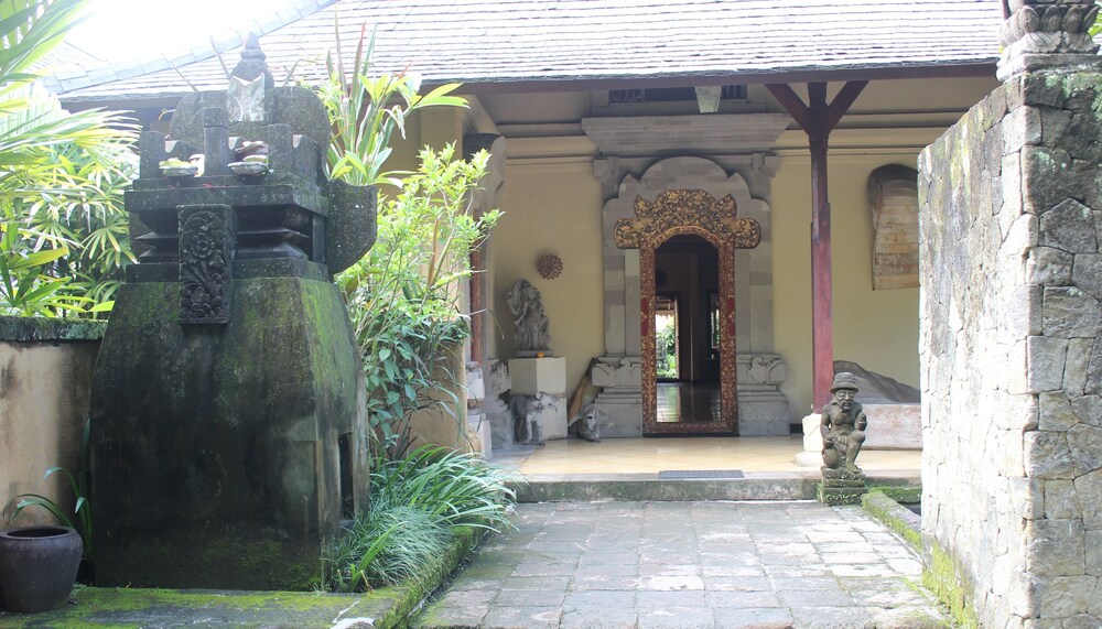 Hotel Front