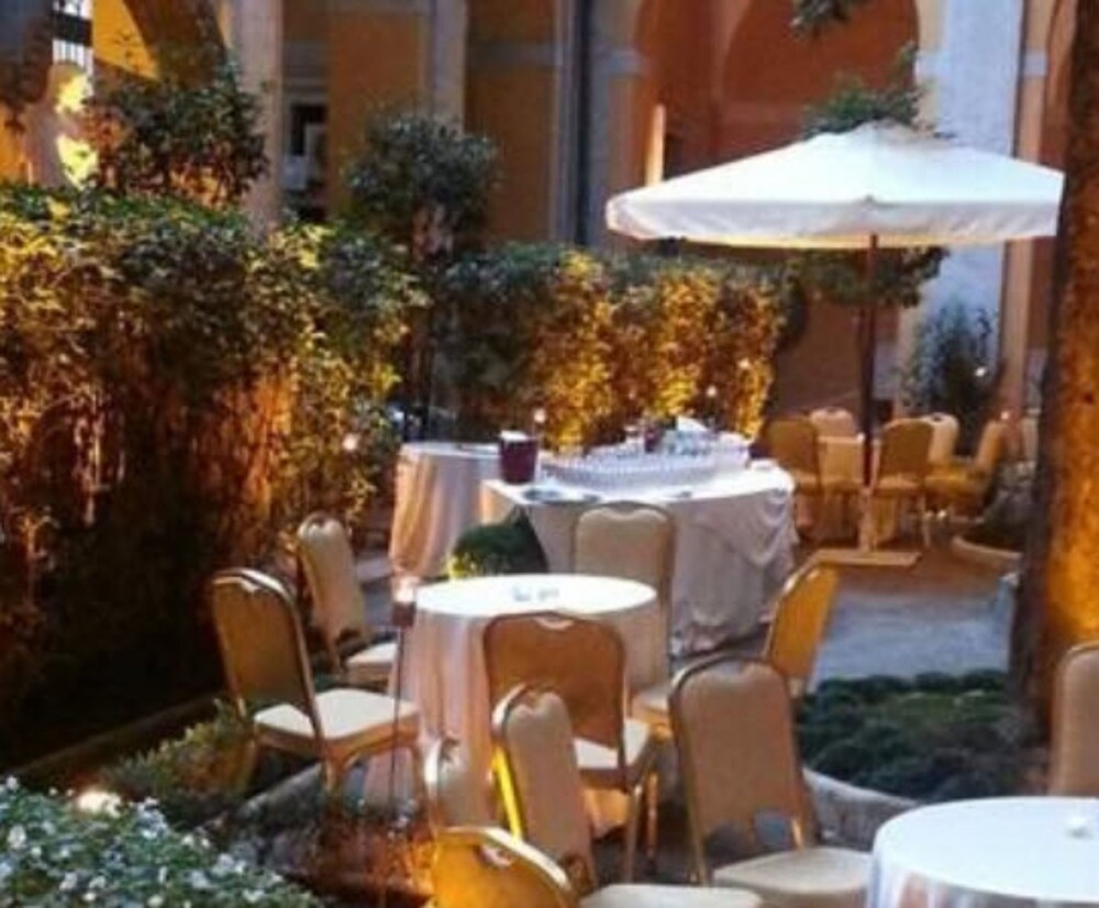 Outdoor Banquet Area