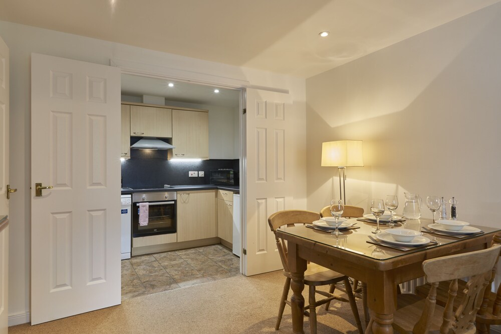 Apartment, 2 Bedrooms - In-Room Kitchen