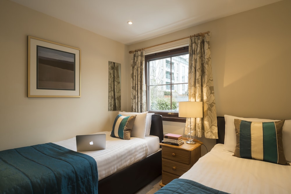 Apartment, 2 Bedrooms - Guestroom