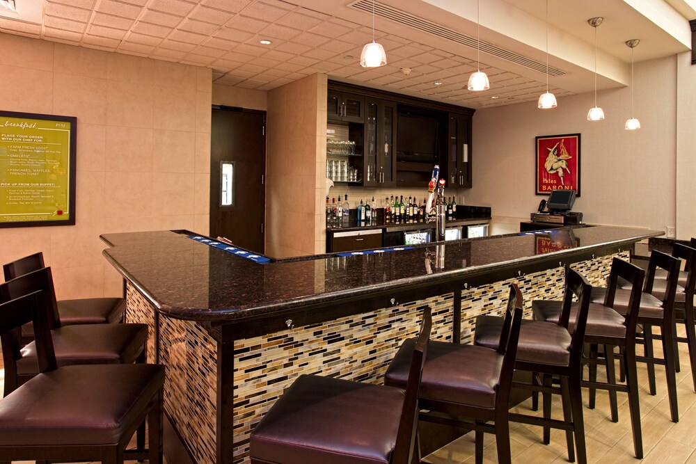 Hotel Lounge