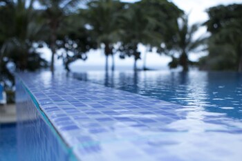 Infinity Pool