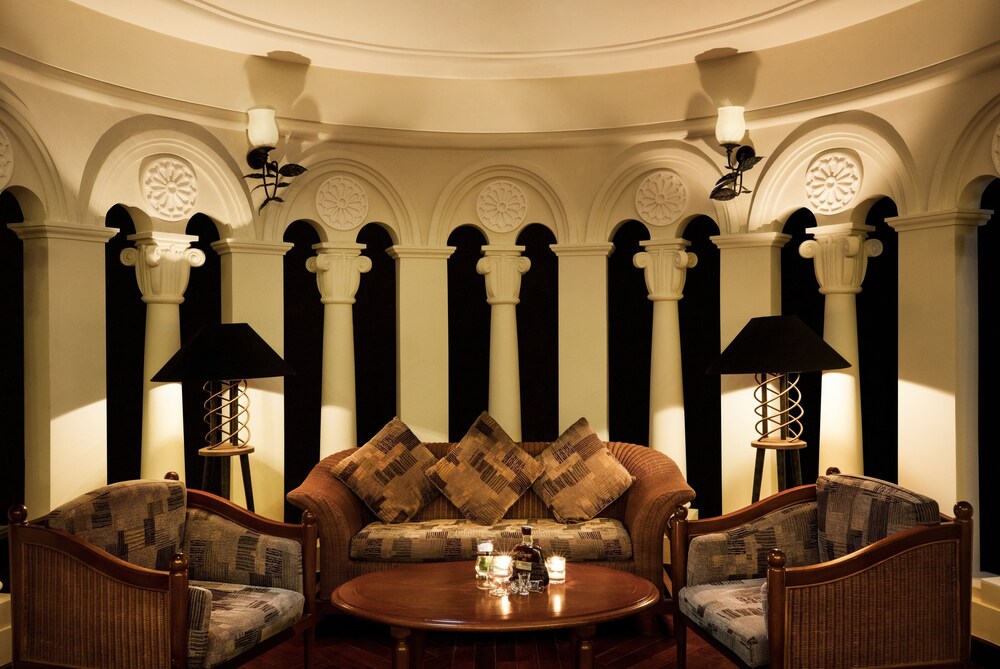 Hotel Lounge