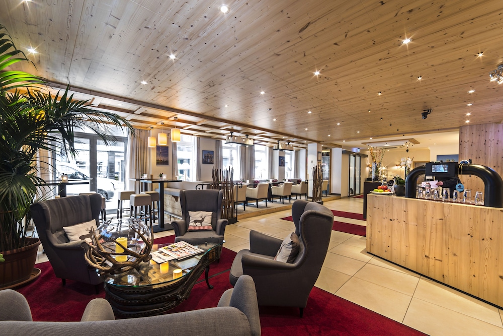 Hotel Bar