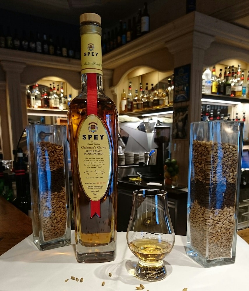 Hotel Bar