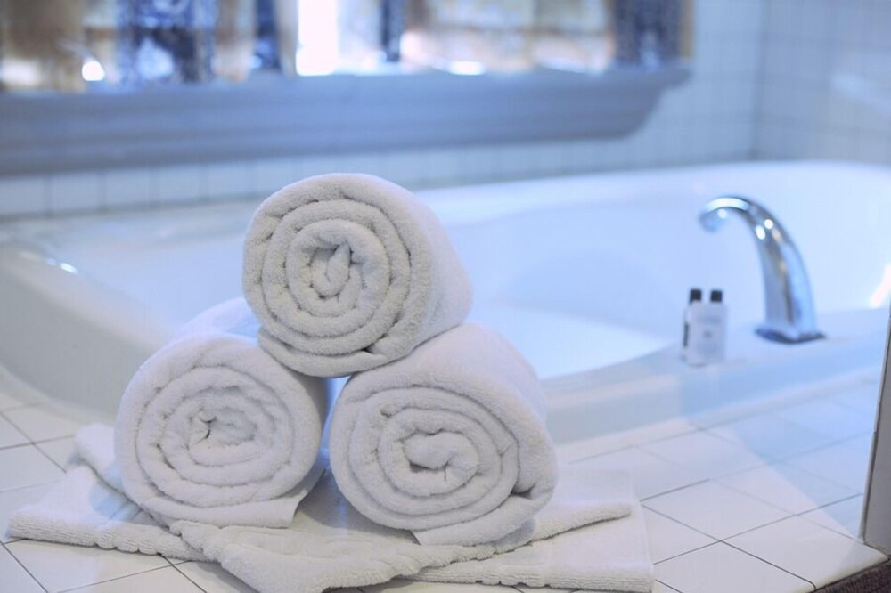 Jetted Tub