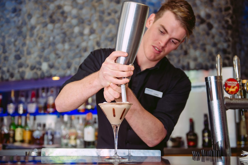 Hotel Bar