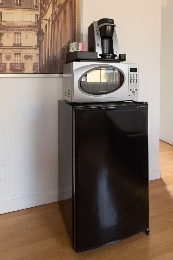 Mini-Refrigerator