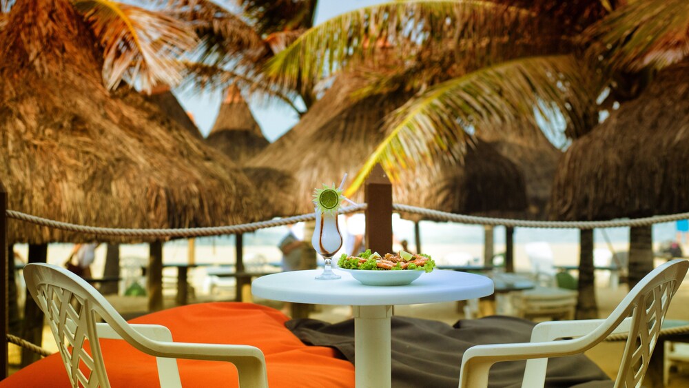 Poolside Bar