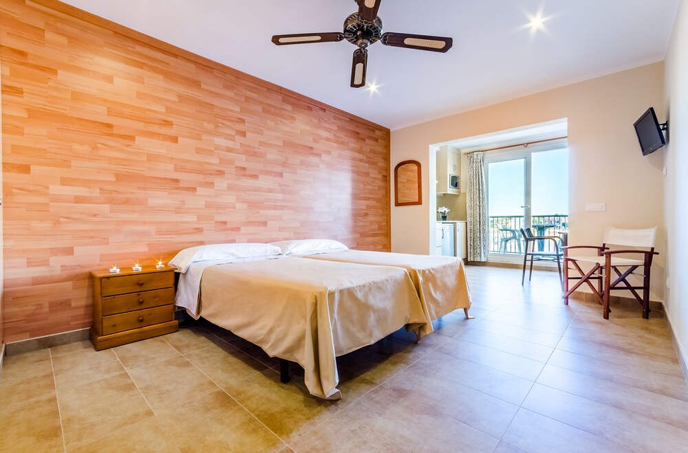 Apartment, 1 Bedroom, Sea View - Guestroom
