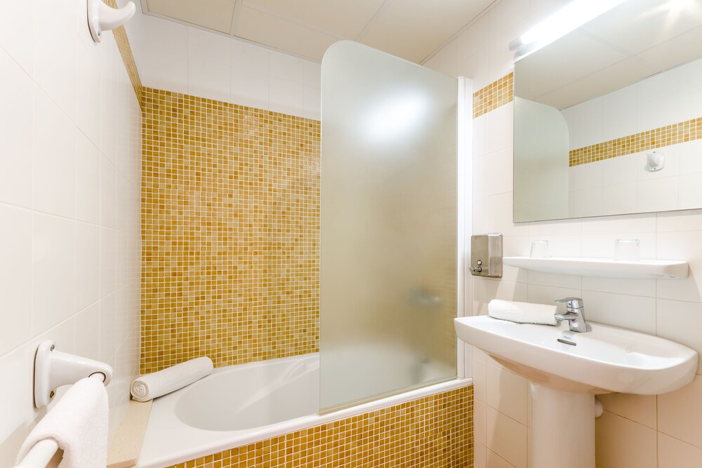 Apartment, 1 Bedroom, Sea View - Bathroom