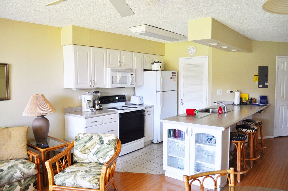 Condo, 1 Bedroom, 2 Bathrooms, Garden View - In-Room Kitchen