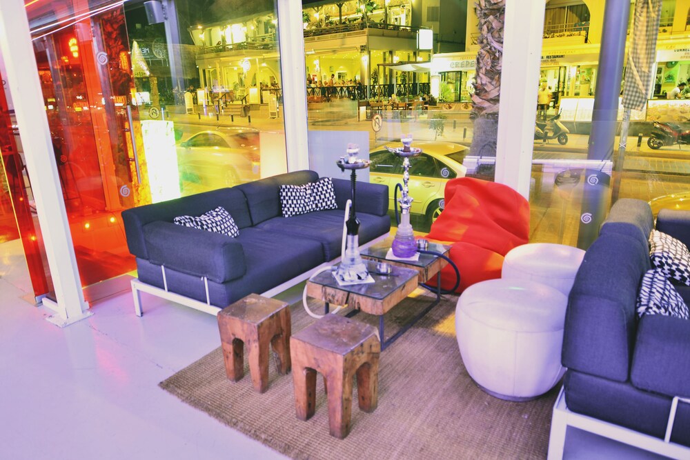 Hotel Lounge