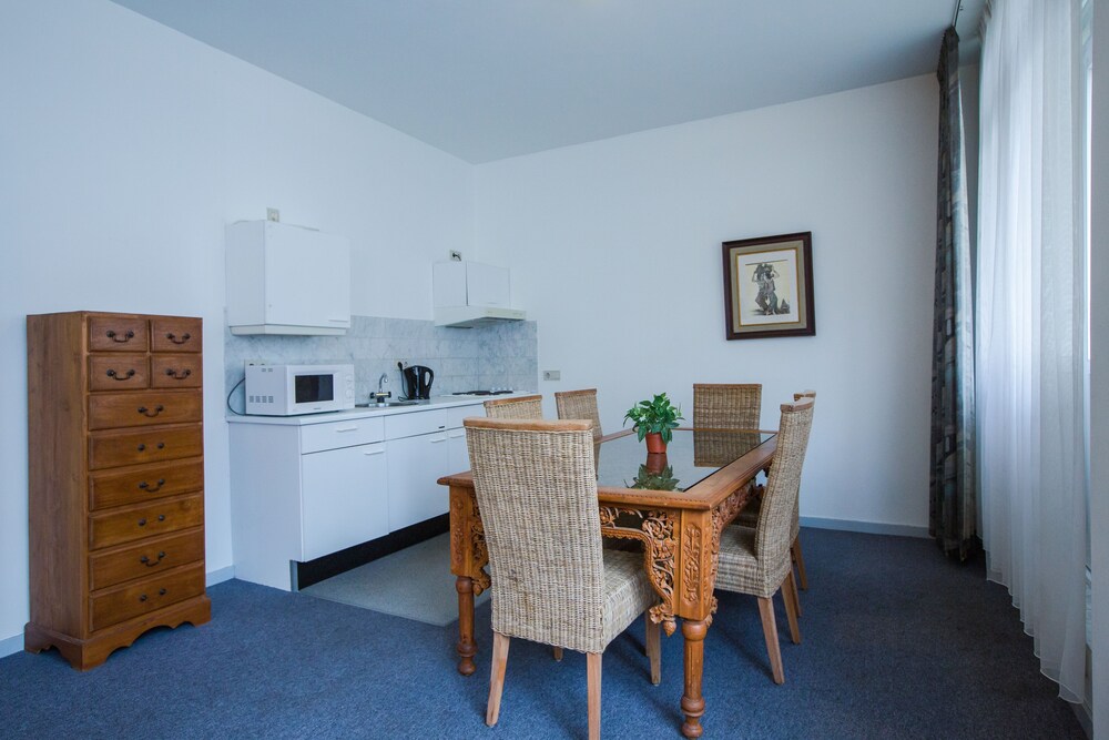 In-room dining