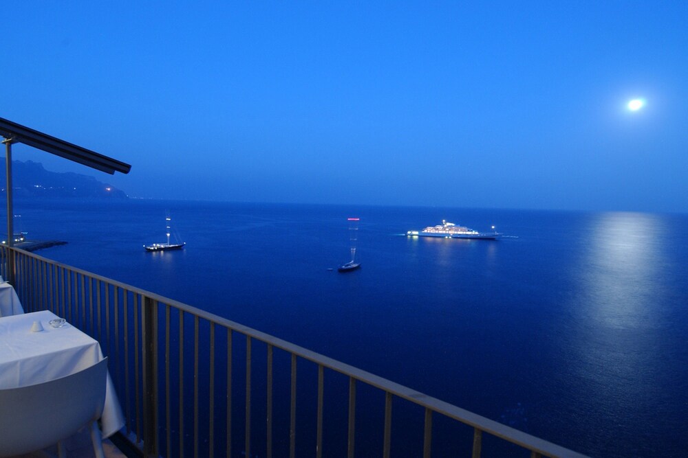 Vista spiaggia/mare