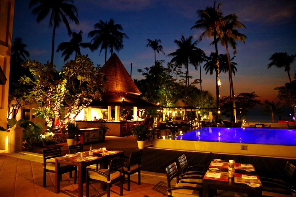 Hotel Lounge