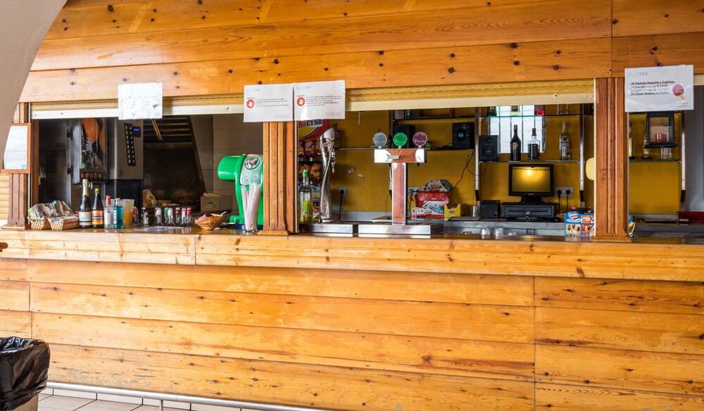 Poolside Bar