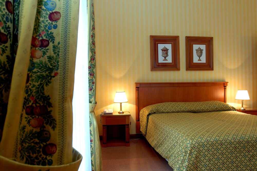 Image de l'hôtel (Suite Familiale, 2 chambres, chambres communicantes, dans la tour)