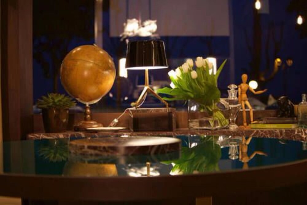 Hotel Lounge