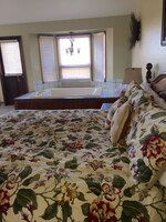 Honeymoon Suite (Jacuzzi)