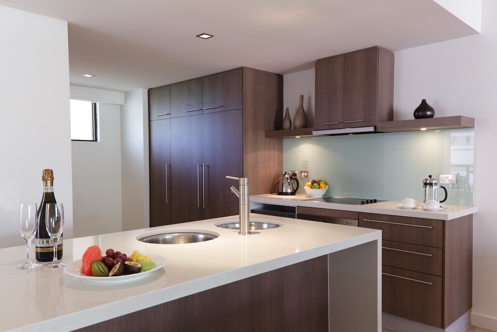 2 Bedroom Rooftop Apartment - Guestroom