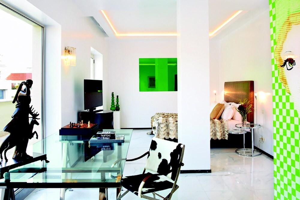 Guestroom