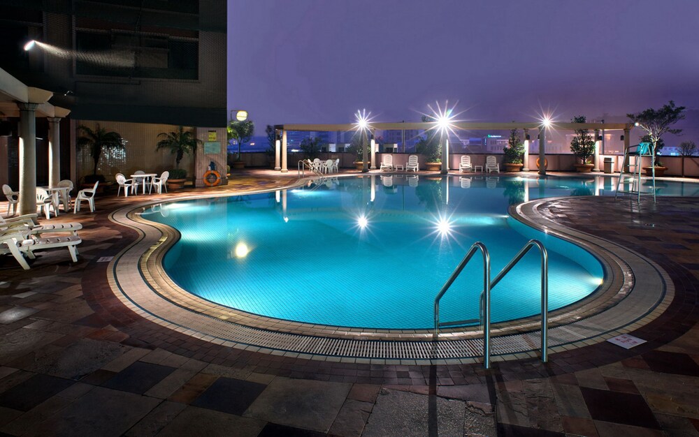 Indoor/Outdoor Pool