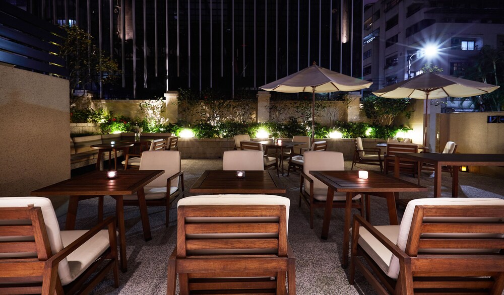 Courtyard View