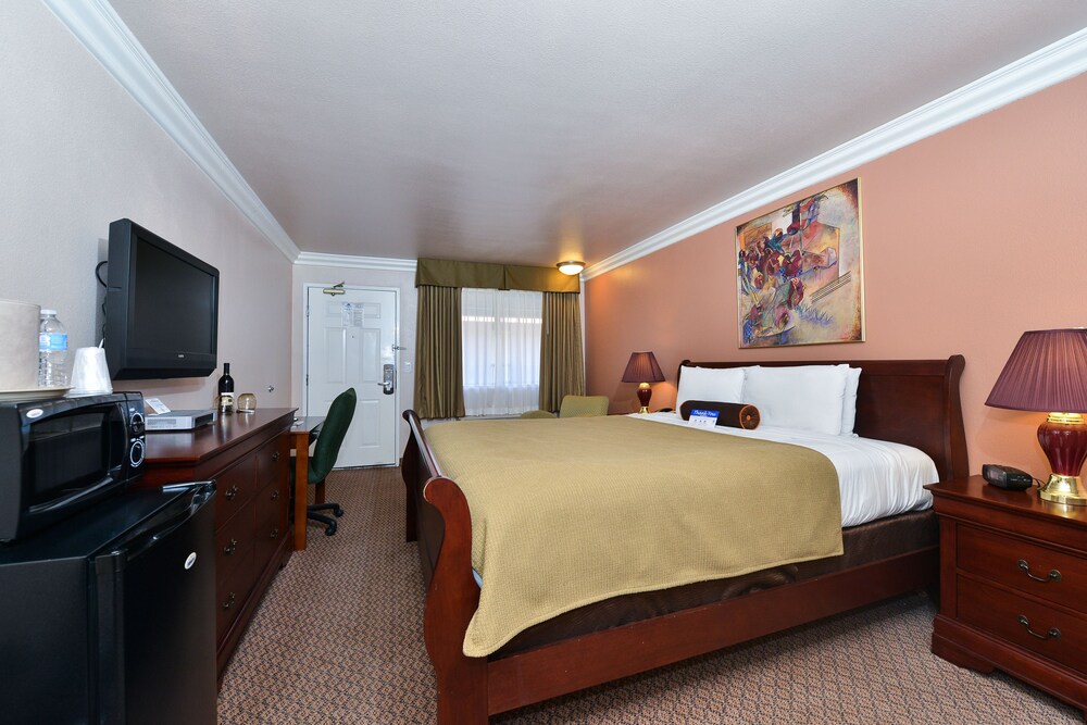 Guestroom View