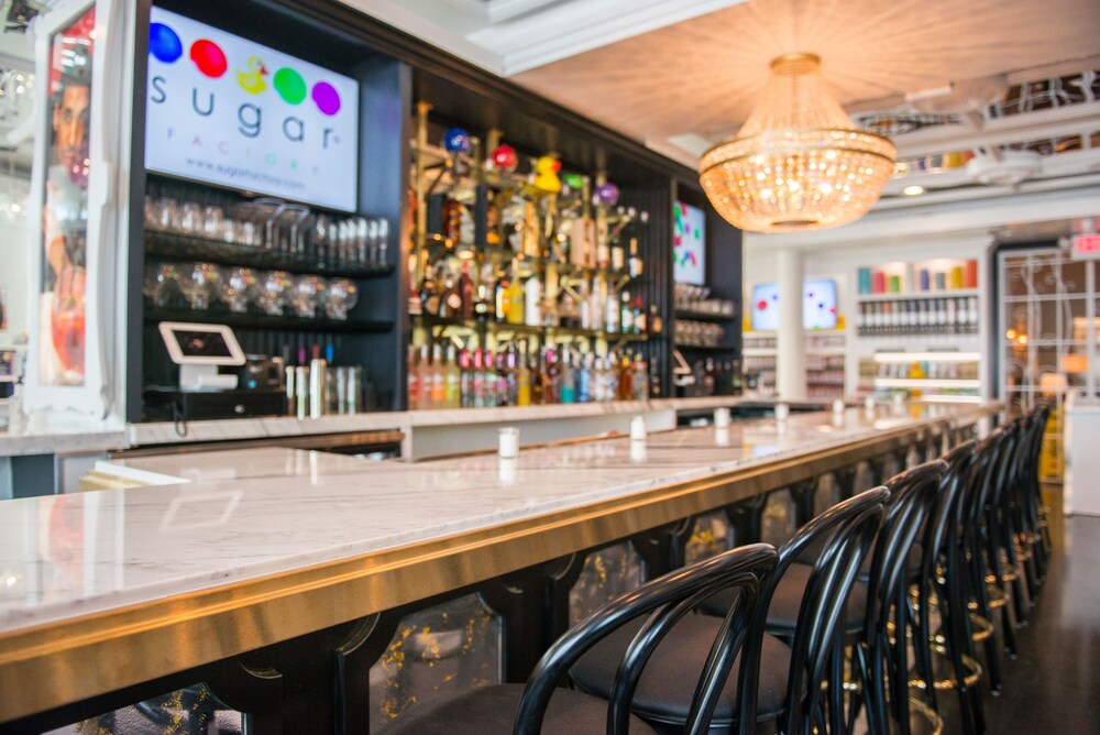 Hotel Bar