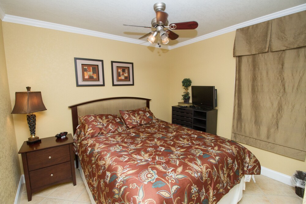 2 Bedroom, 2 Bathroom Condo (Pelican) - Guestroom