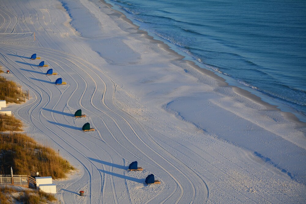 Beach/Ocean View