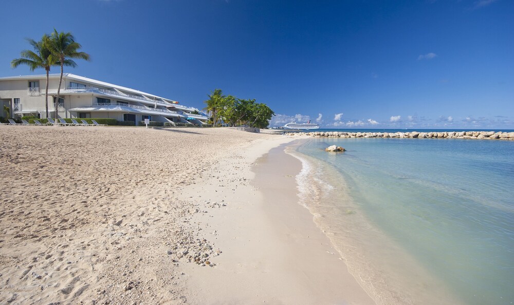 Condo, 3 Bedrooms, Oceanfront - Guestroom