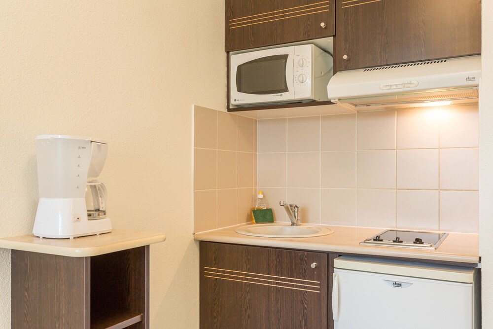 In-Room Kitchenette