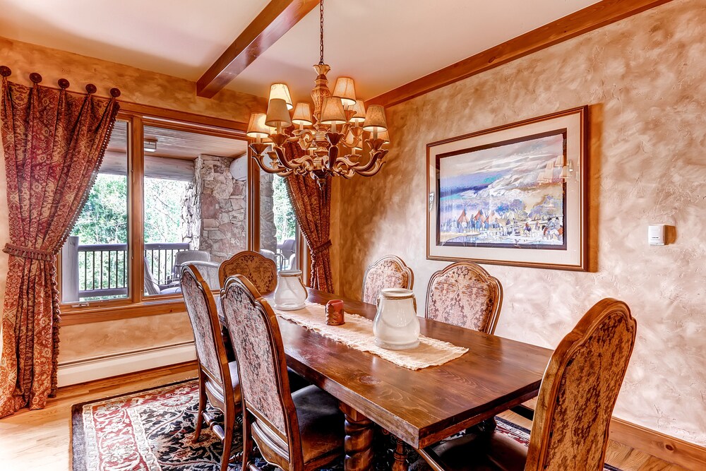 Condo, 4 Bedroom Plus (Bear Paw) 1 King Bed Features a Private Patio and Loft - In-Room Dining