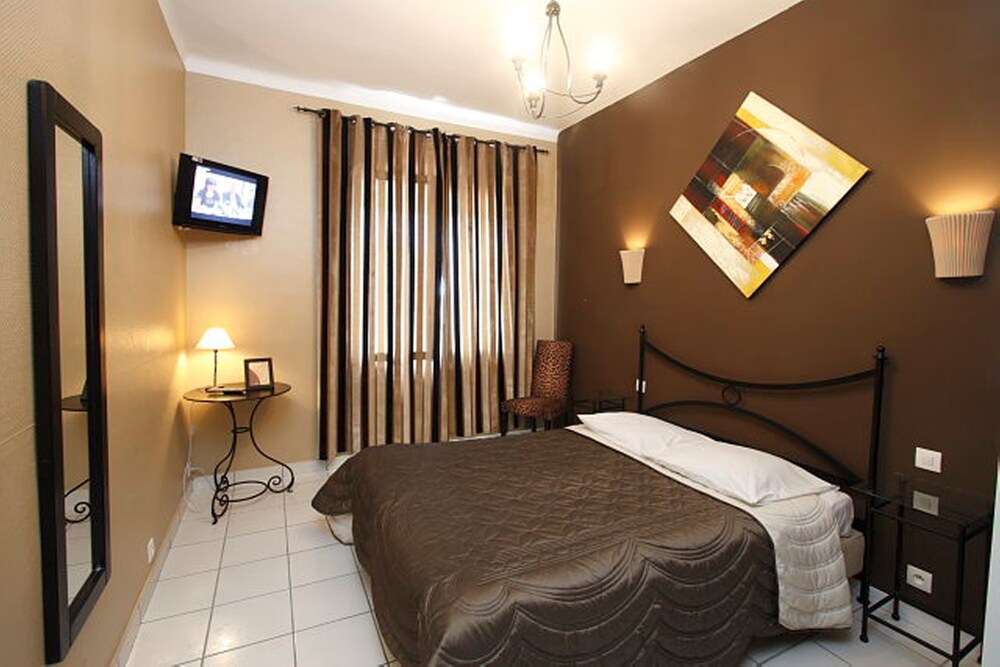 Guestroom