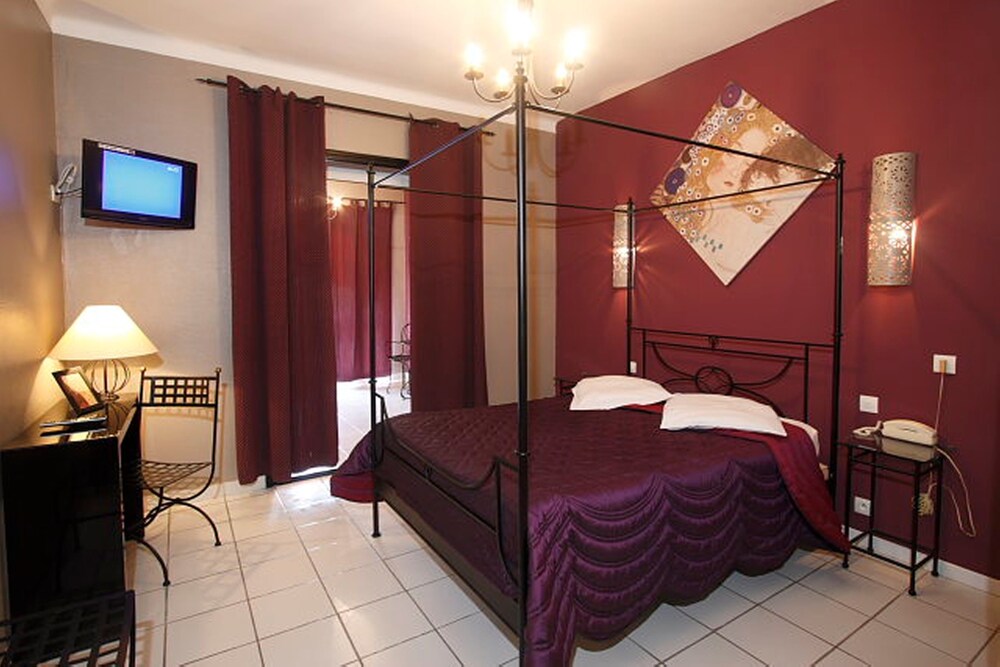 Guestroom