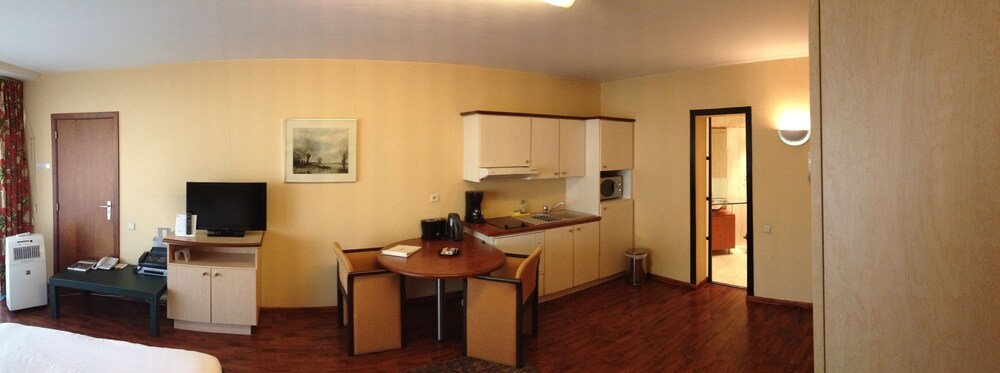 Business Apartment - In-Room Kitchenette