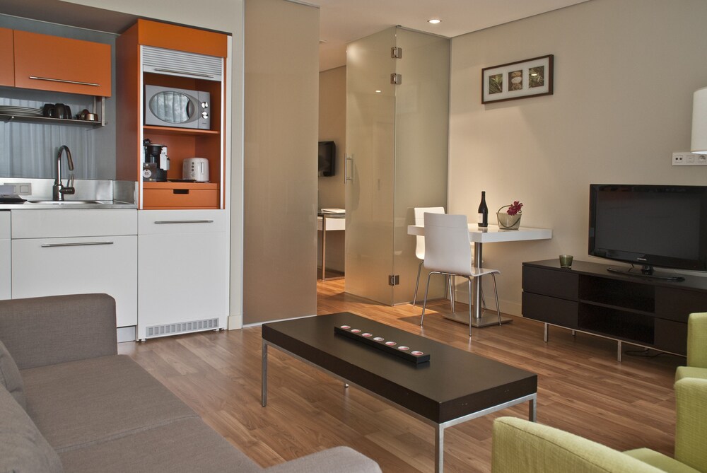 Apartment, 1 Bedroom - In-Room Kitchen