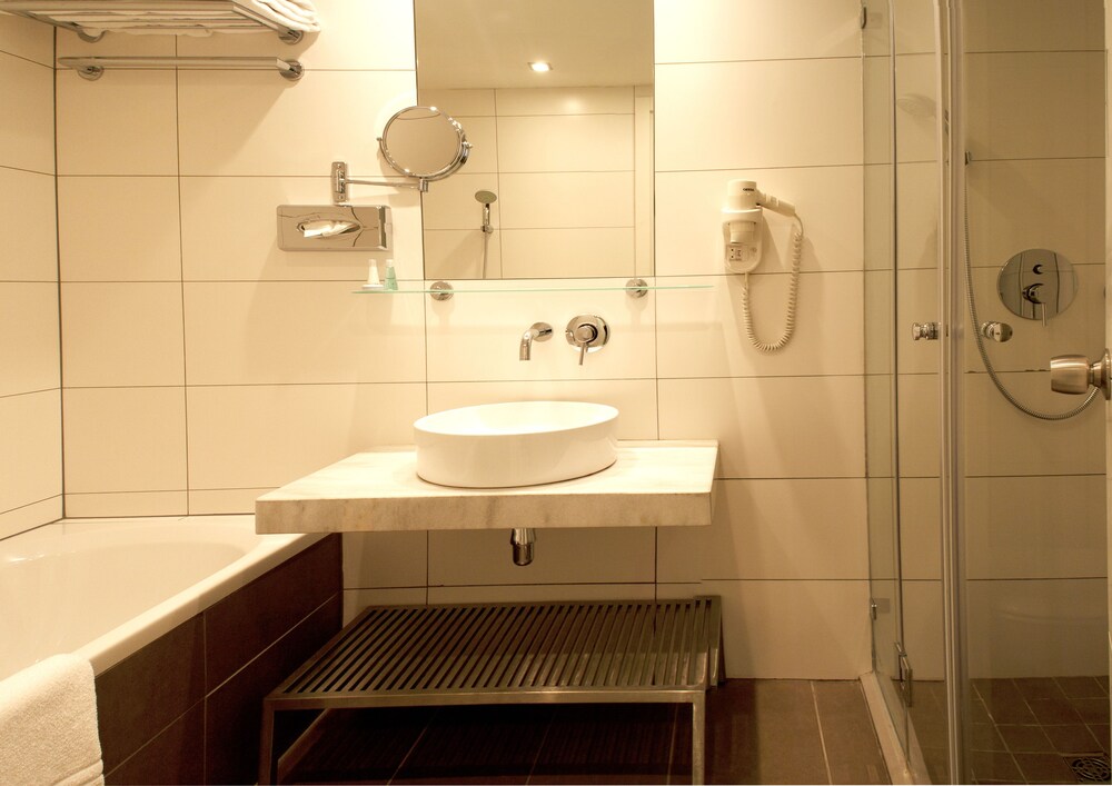 Apartment, 1 Bedroom - Bathroom