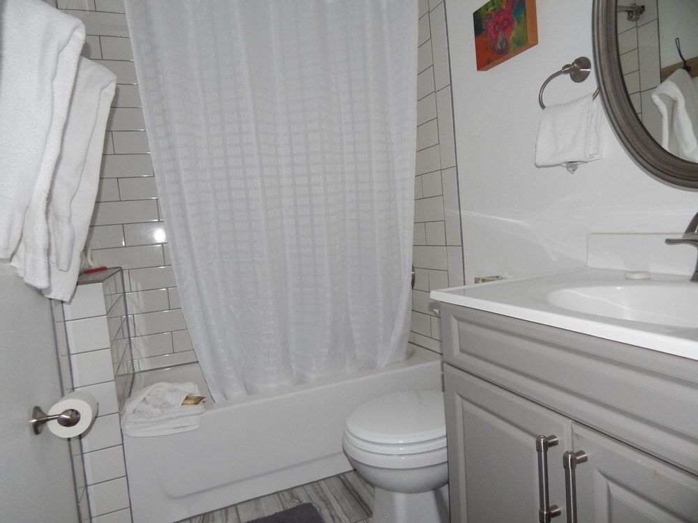 Condo, 2 Bedrooms - Bathroom Amenities