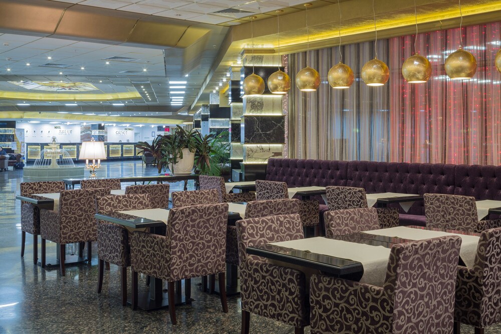 Hotel Bar