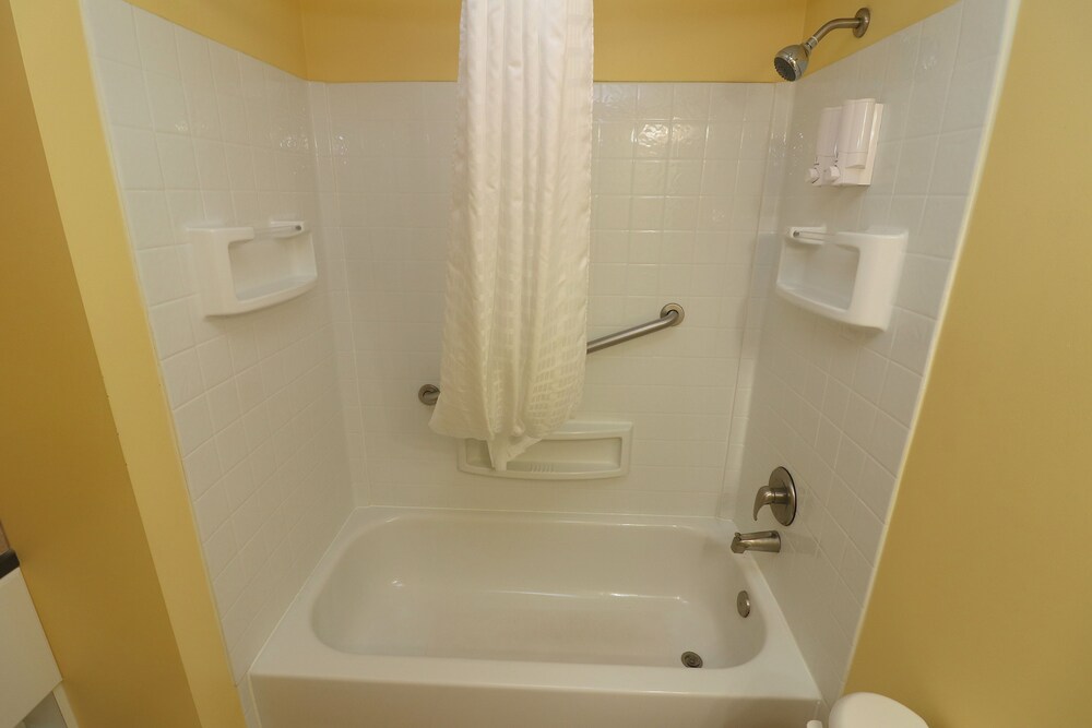 Suite, 1 Bedroom - Bathroom Shower