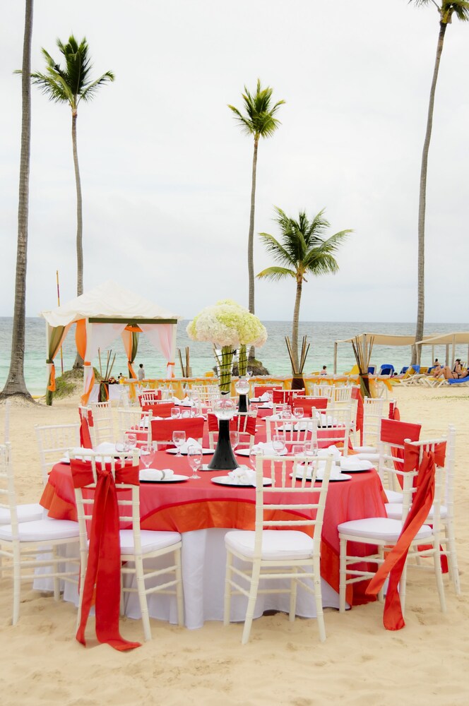 Outdoor Banquet Area
