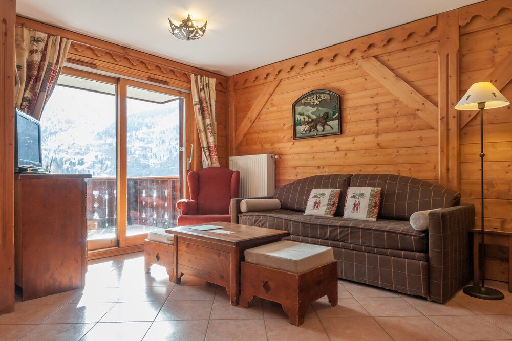 Superior 3 Bedrooms Apartment for 7/8 people - Living Area